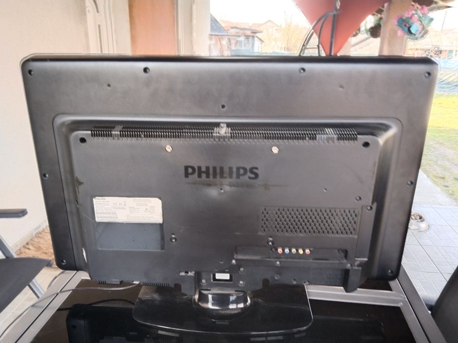 Dau Gratis LCD tv Philips cu telecomanda