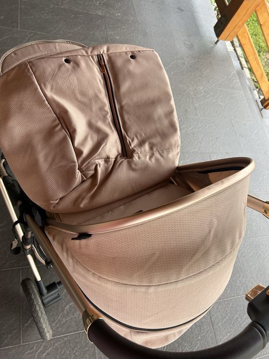 Carucior adaptabil pt anumite varste