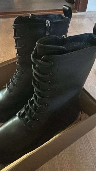 Зимние ботинки женские