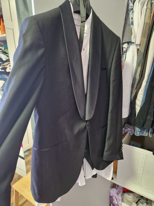 Costum elegant complet bărbați – stare impecabilă (ca nou)