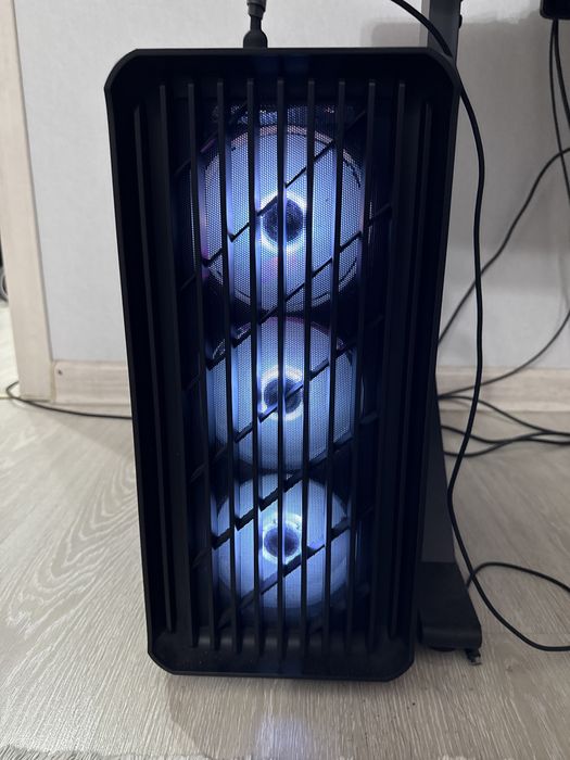 Игровой компьютер + стол и кресло