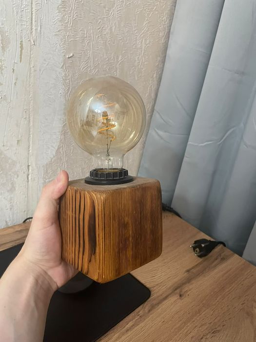 Лампа интерьерная