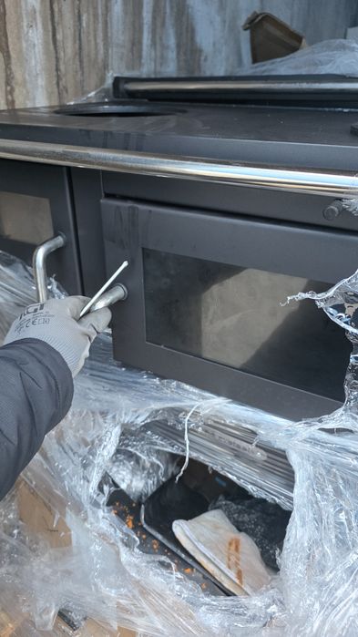 Soba de gatit cu plit si cuptor