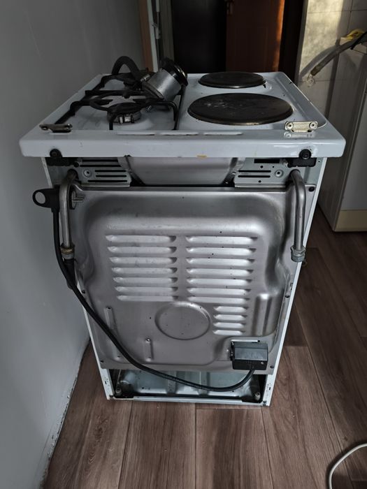 Плита комбинированная Indesit