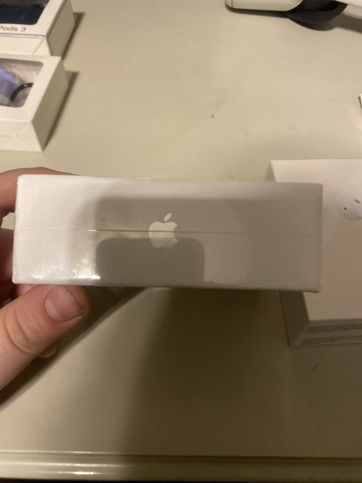 Airpods 2 запакованые