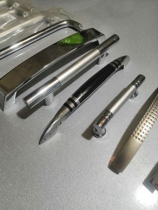 Мебельная фурнитура.