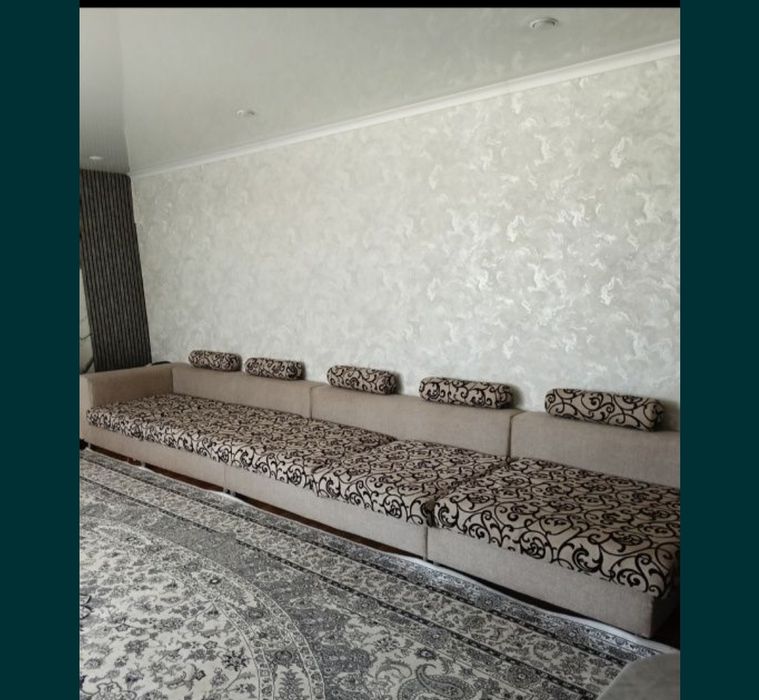 Диван мягкий уголок