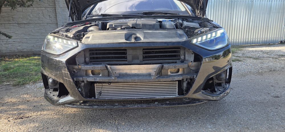 Audi A4 40 tfsi  avariat