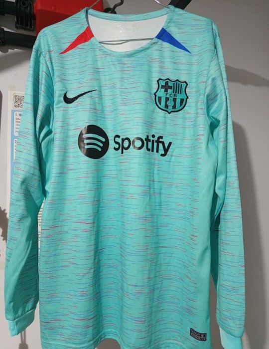 Продам футбольную форму