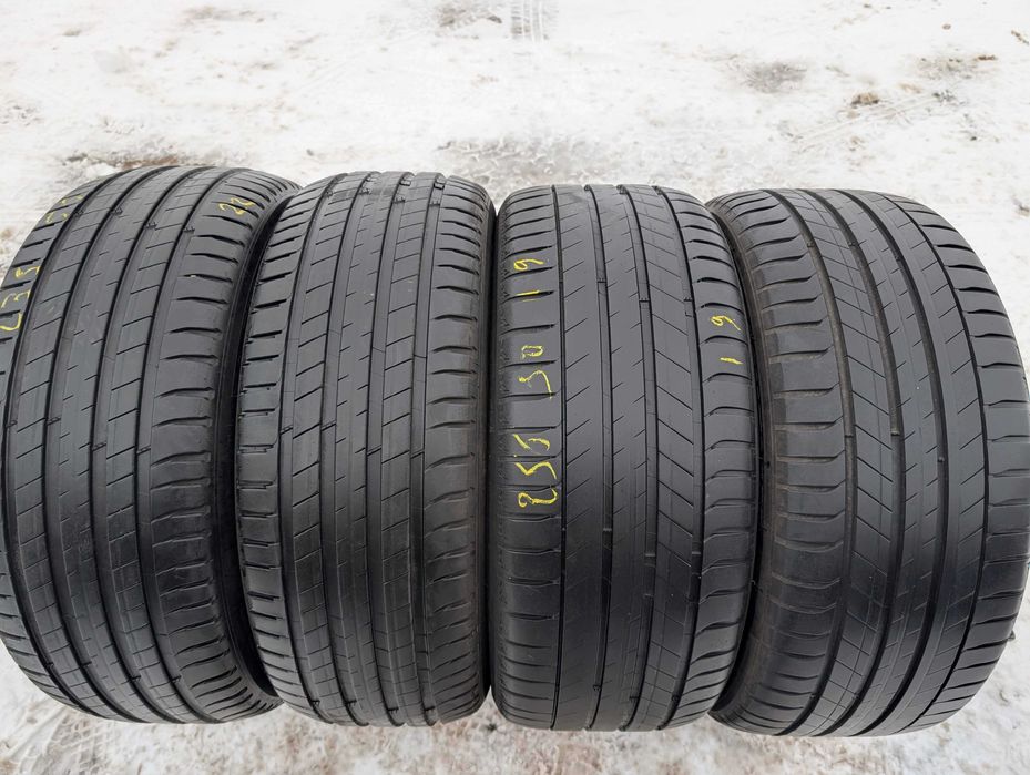 SET 4 Anvelope Vara 235/55 R19 + 255/50 R19 MICHELIN Latitude Sport 3