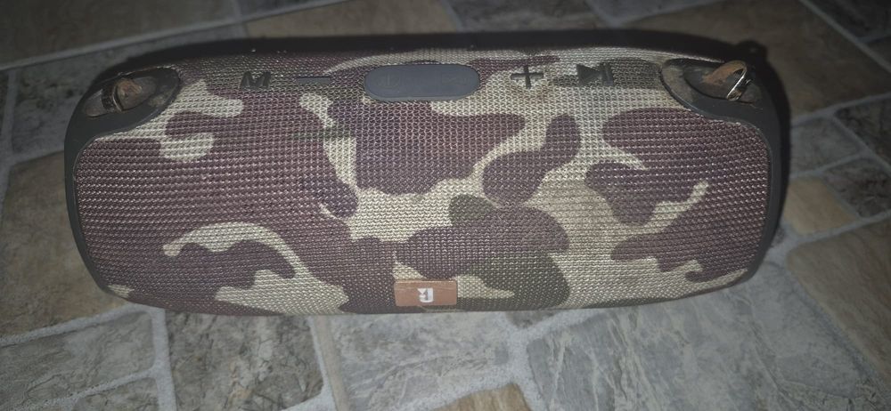 Boxă portabila JBL