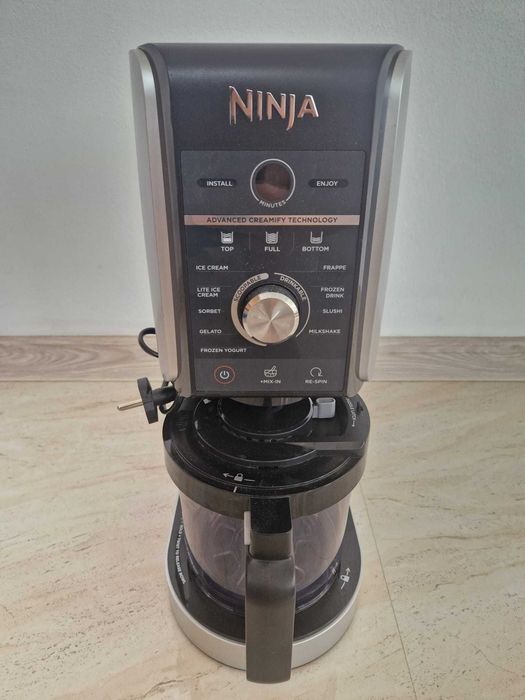 Ninja Creami Deluxe - Aproape nou