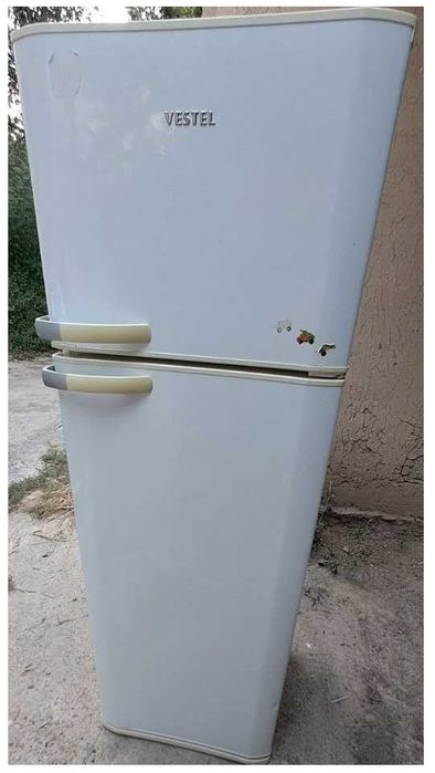 Продаю Нерабочий Холодильник