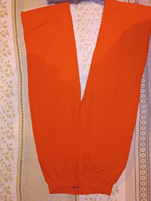 Женские брюки размера S