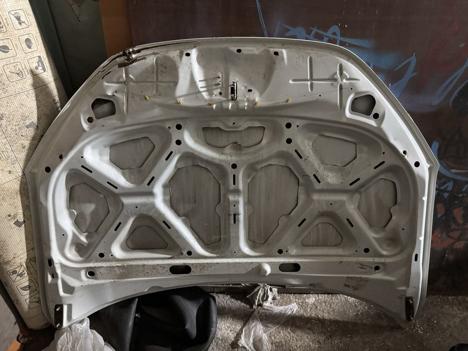 Продам капот гранта фл