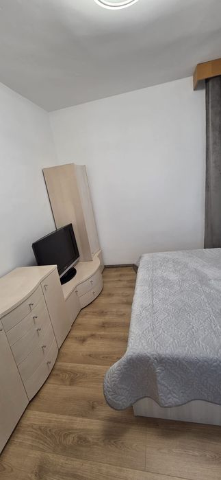 Inchiriez apartament 3 camere .Iasi.