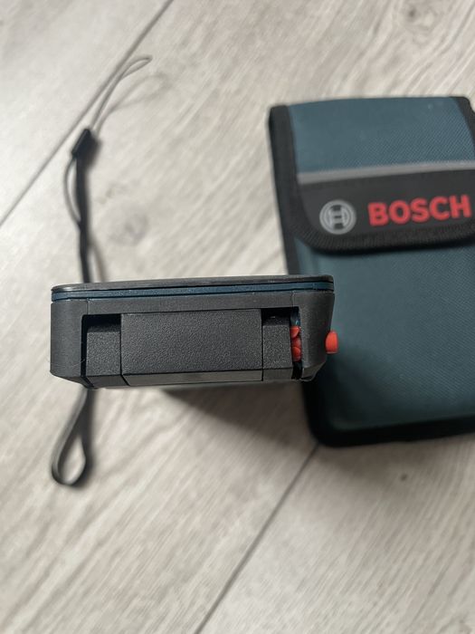 Vand telemetru BOSCH GLM 100-25 C