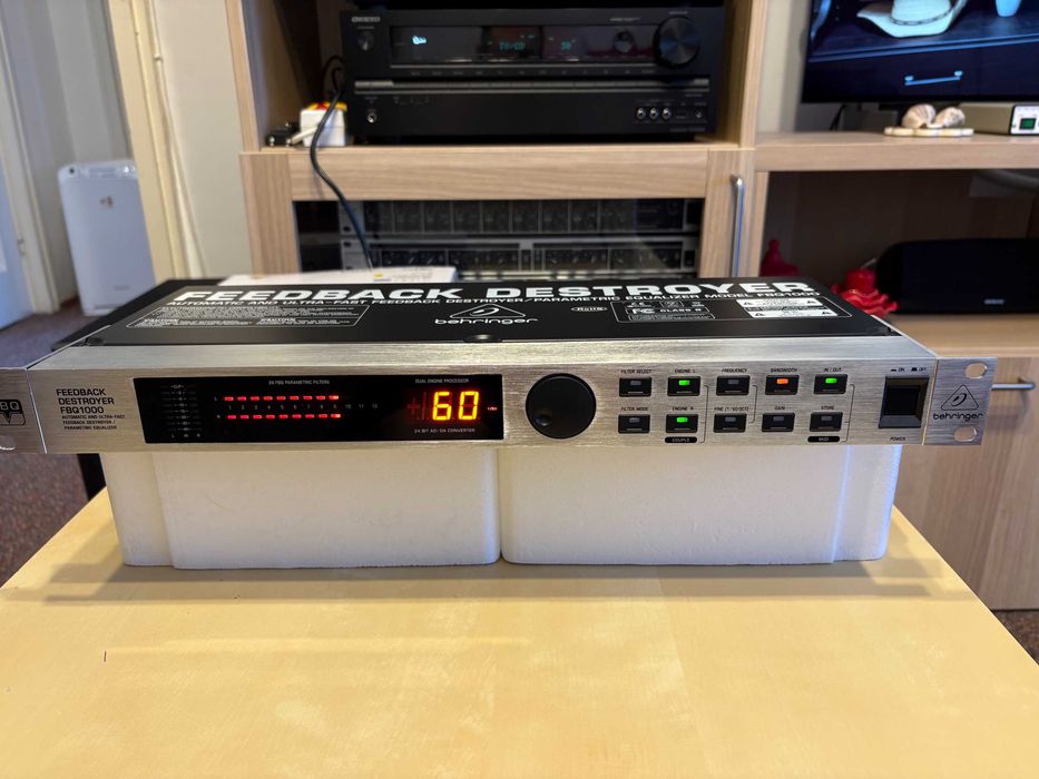 Feedback Destroyer Behringer FBQ1000 impecabil