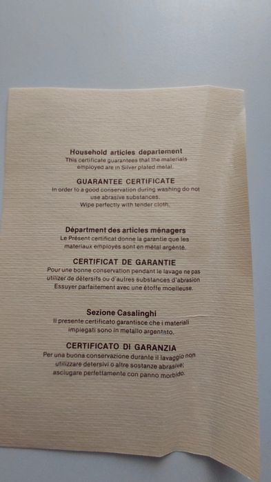 Set tacâmuri elegant și frumos executat