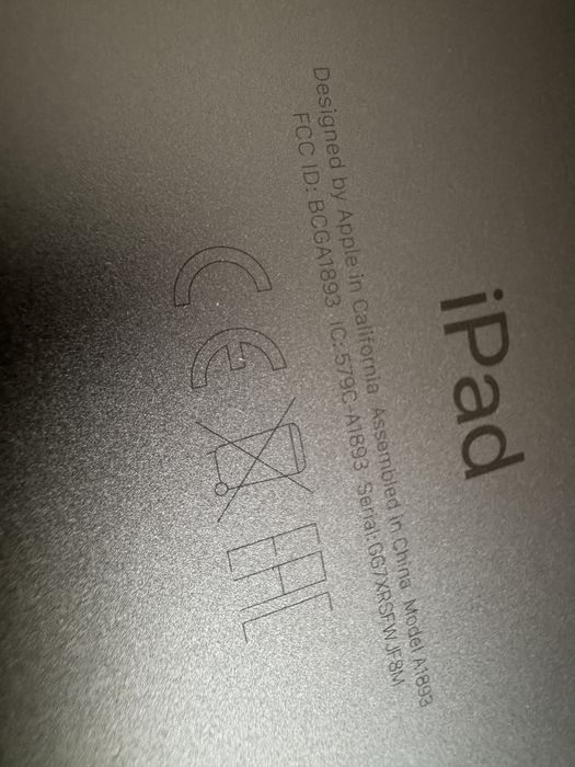 Apple iPad 6th Gen (A1893) 9.7" 128GB