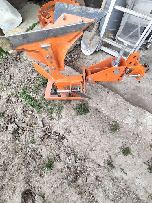 Roți metalice cu manicot și plug reversibil