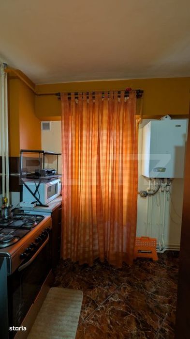 Apartament 3 camere, 67 mp, zona Micro 11 - Poarta Bucurestilor