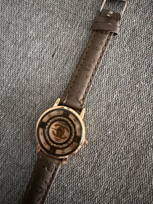 Часовник шанел chanel