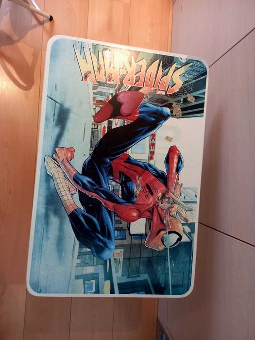 Детска масичка и столче Spiderman.