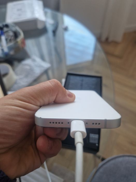 Carcasa originala iphone 16e