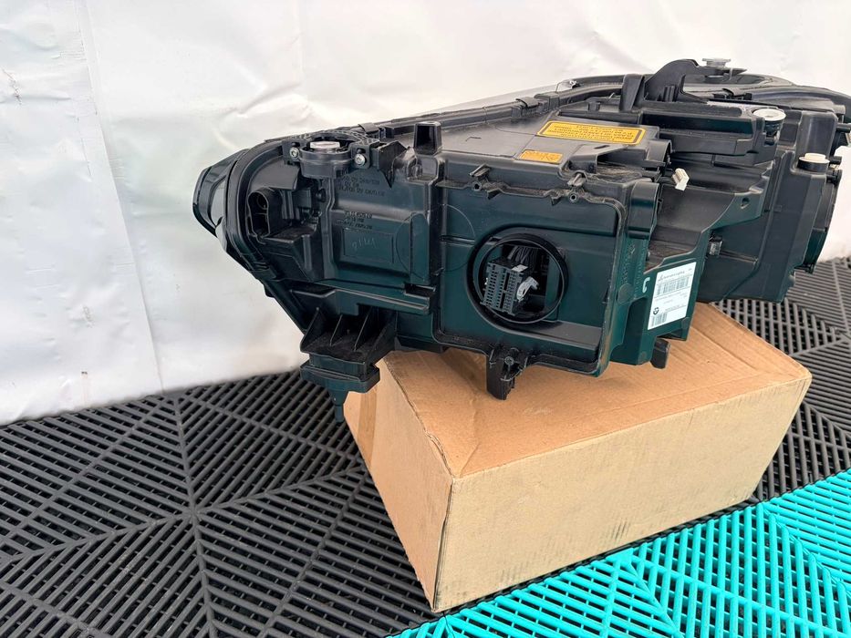 Far dreapta Bmw X6 G06 X5 G05 laser 2019-2022 impecabil original