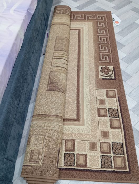 Продам ковёр б/у