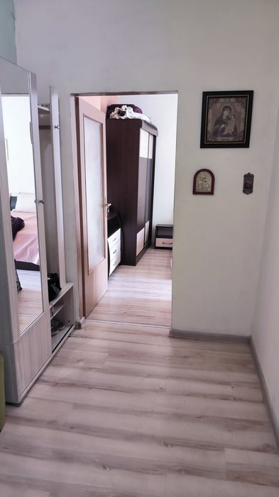 Дава се под наем Двустаен апартамент в Перник, Изток - 68 кв.м за 433.5 € - Снимка #2