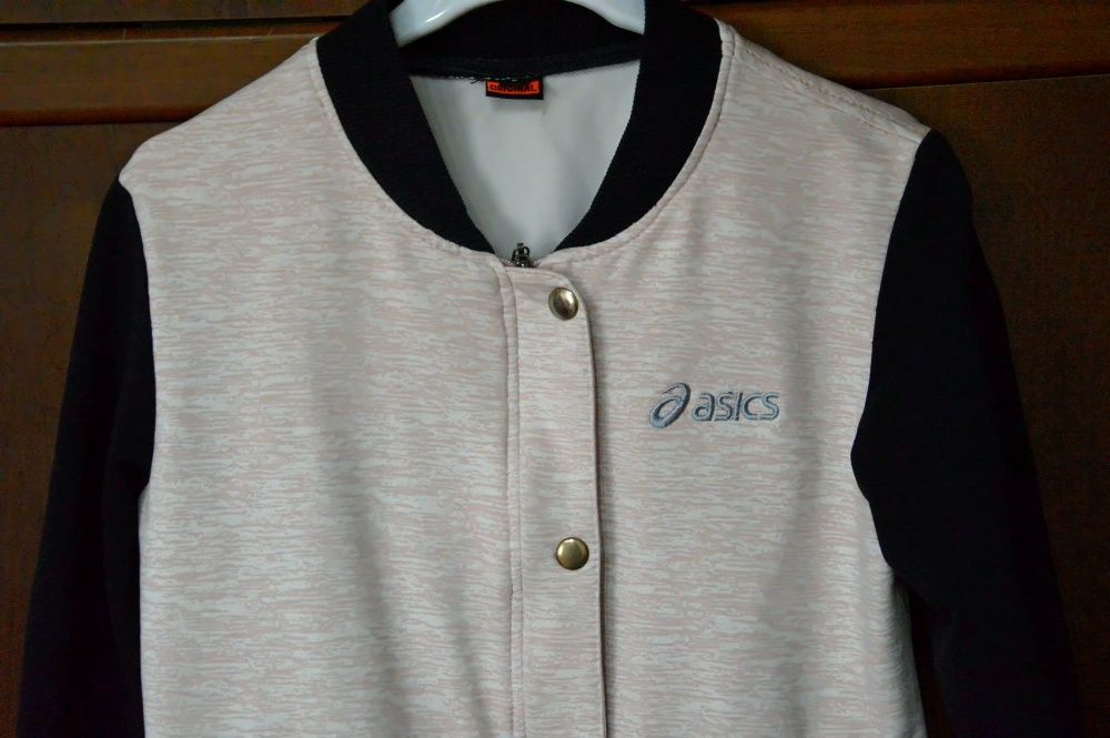 Бомбер ASICS для школы и не только