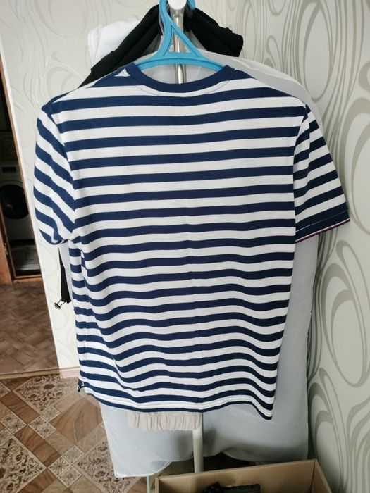 Продам футболки  Thomas