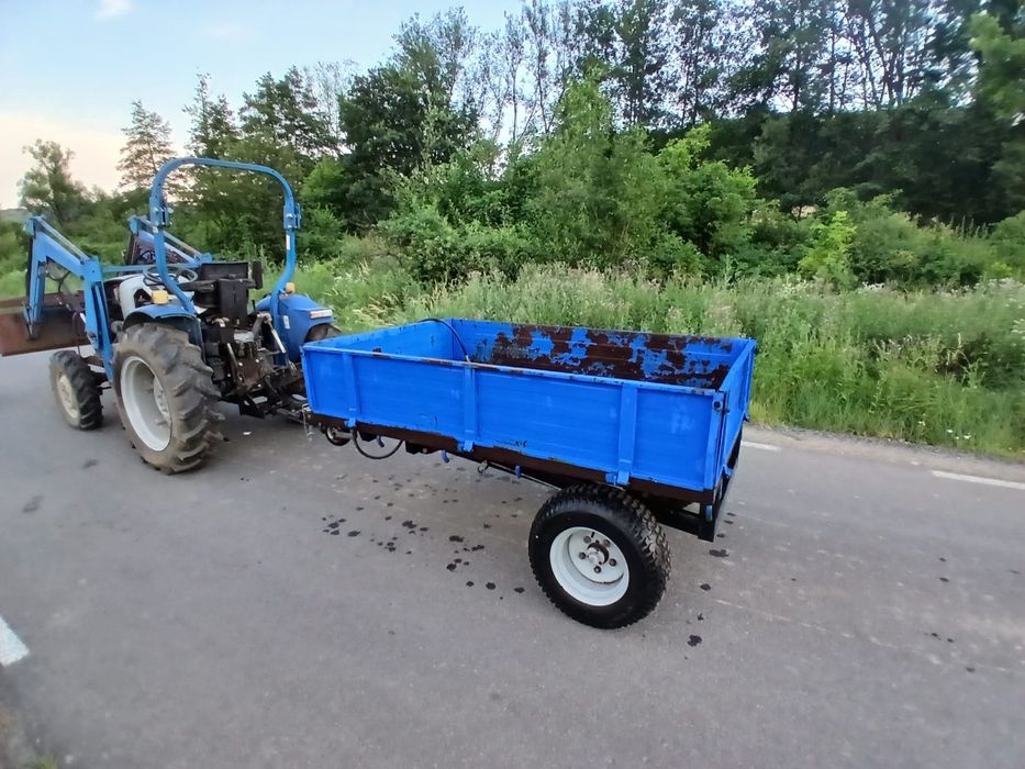 Remorca pentru tractor basculabila , recent adusa