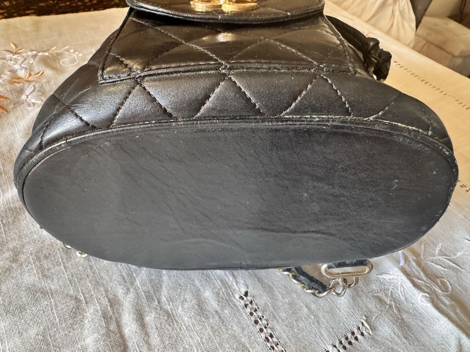Rucsac vintage chanel din anii 90’
