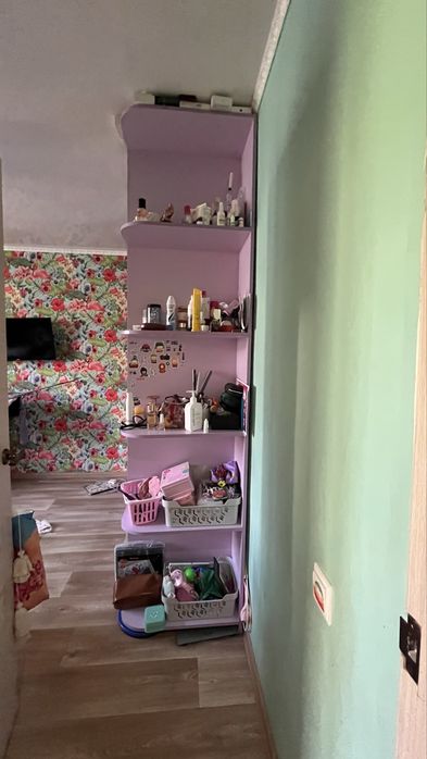 Продам большой шкаф с зеркалом