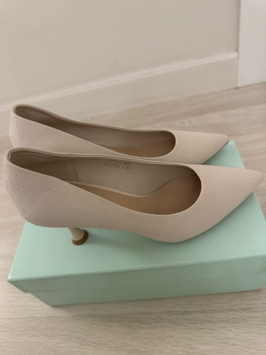 Продам туфли josyn