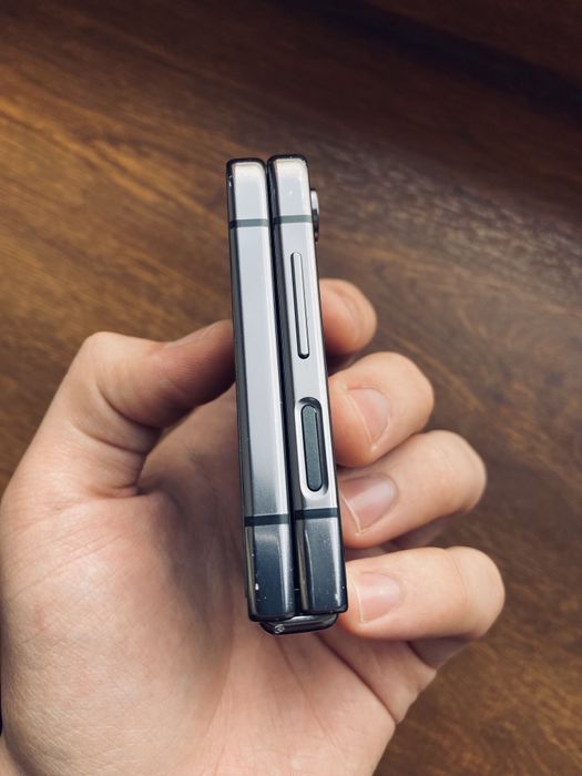 Samsung z flip 5 sotladi