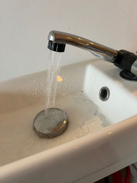 Chiuveta portabila, lavoar mobi, alimentare apa rece QUVETTE