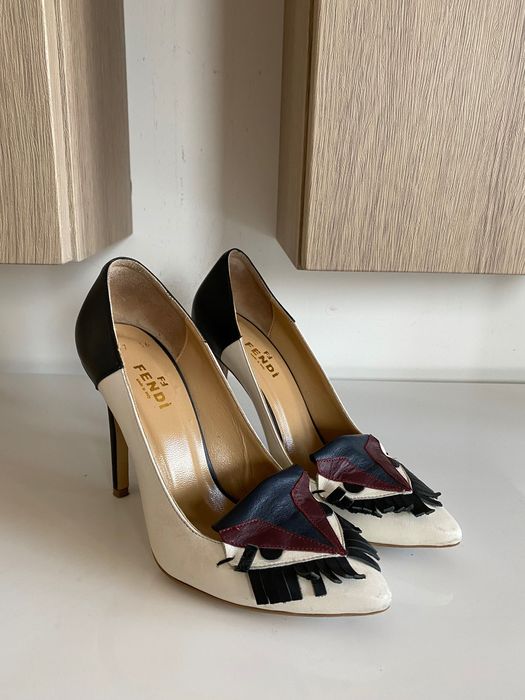 Сърахотни класически обувки на ток Fendi, размер 36