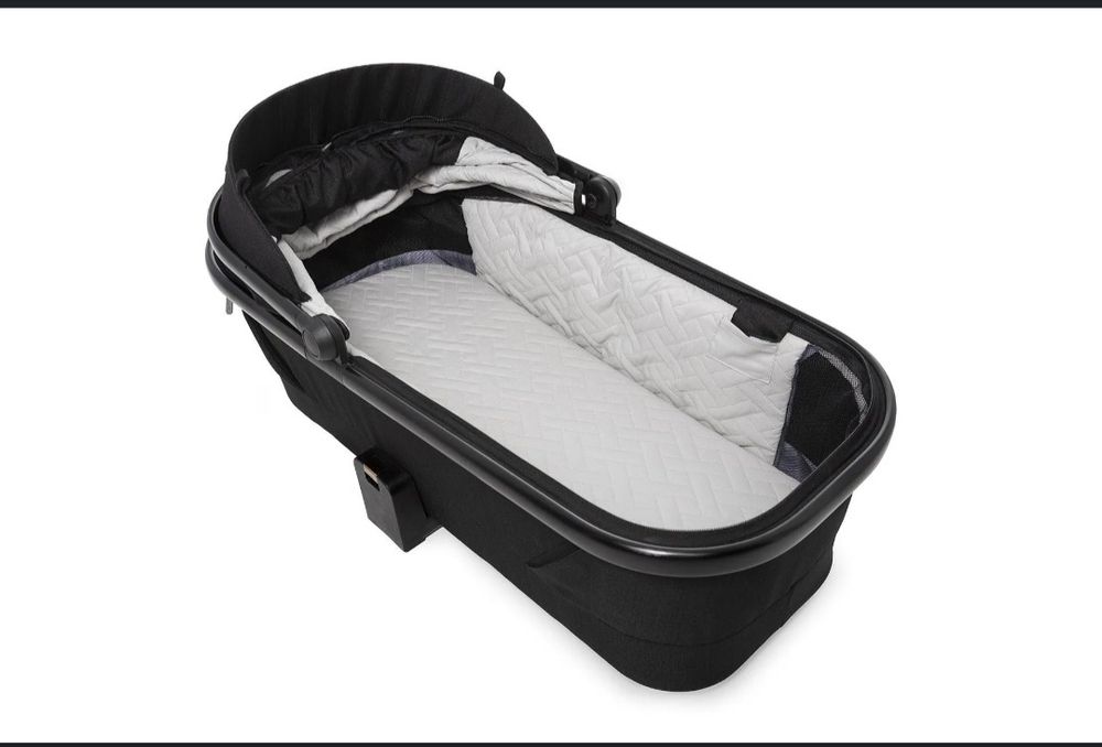 Cărucior 2-în-1 Muuvo Quick SE2 Chrome Black + accesorii – preț 2.600