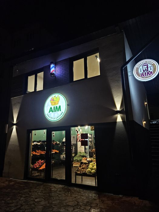 Inchiriez scaun frizerie