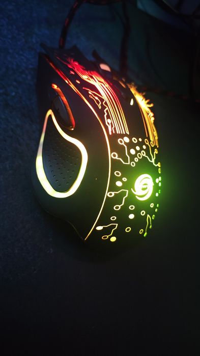 Igravoy kompyuter sotiladi.