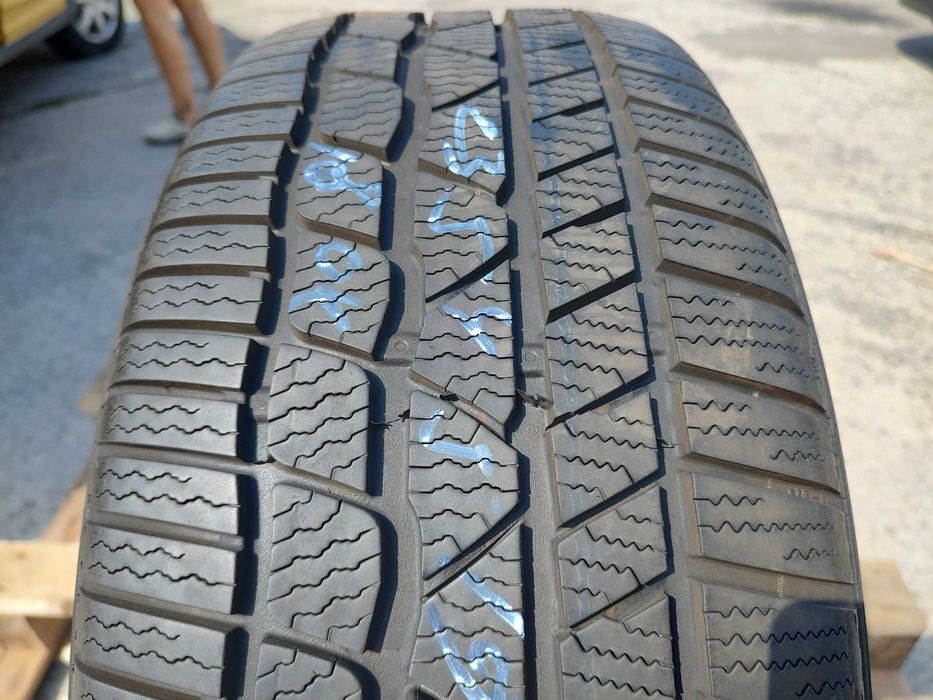 235/45/19 Континентал Уинтър Контакт 2018г 7+мм AO Проверена Единичка