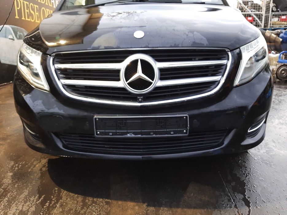 Dezmembrez mercedes v class w447/vito w447/bara v class/far w447/geam