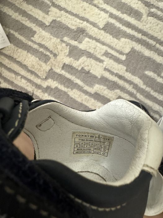 Sandale Tommy Hilfinger de piele