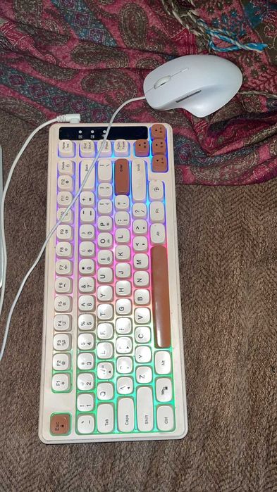 Игровой компьютер с монитовом