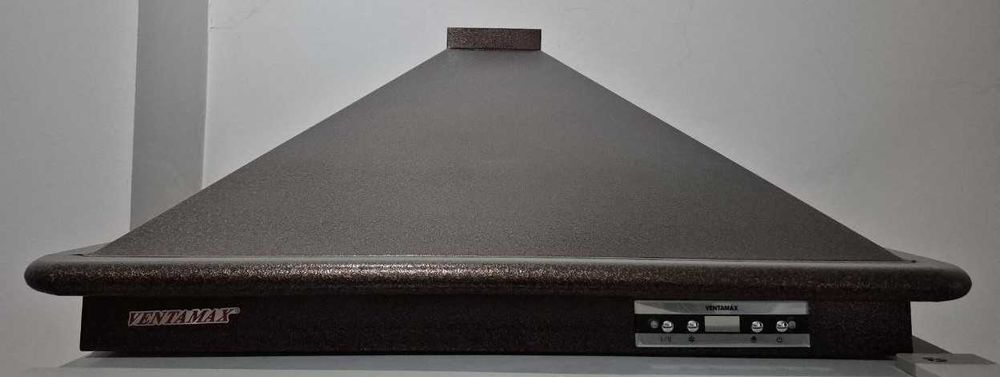 Продам кухонную вытяжку.