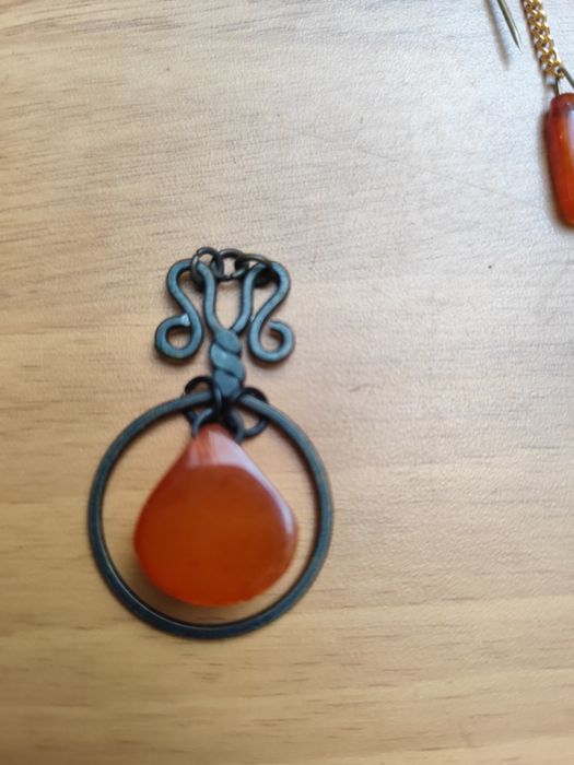 Бижута от естествен балтийски кехлибар